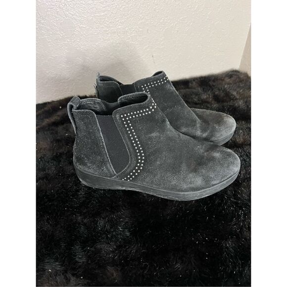 Fitflop SUPERCHELSEA Studded Suede Boots 8 - Picture 1 of 5